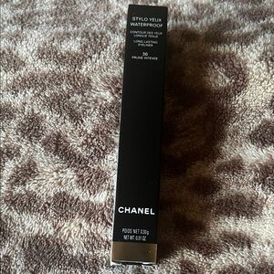 CHANEL Waterproof Eyeliner in Prune Intense
